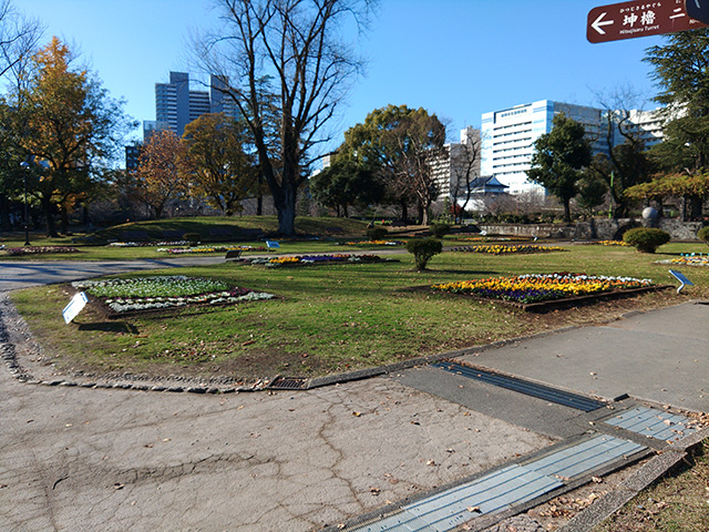 駿府城公園 坤櫓前の広場