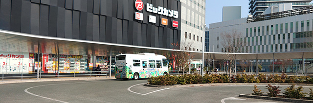 熊本駅 熊本城周遊バス しろめぐりん 遠景