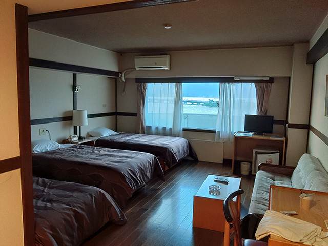 ホテル琵琶湖プラザ 部屋1