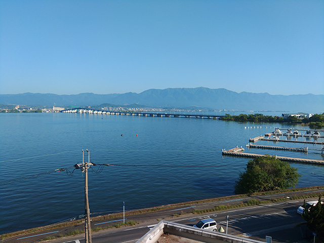 ホテル琵琶湖プラザ 眺め 朝