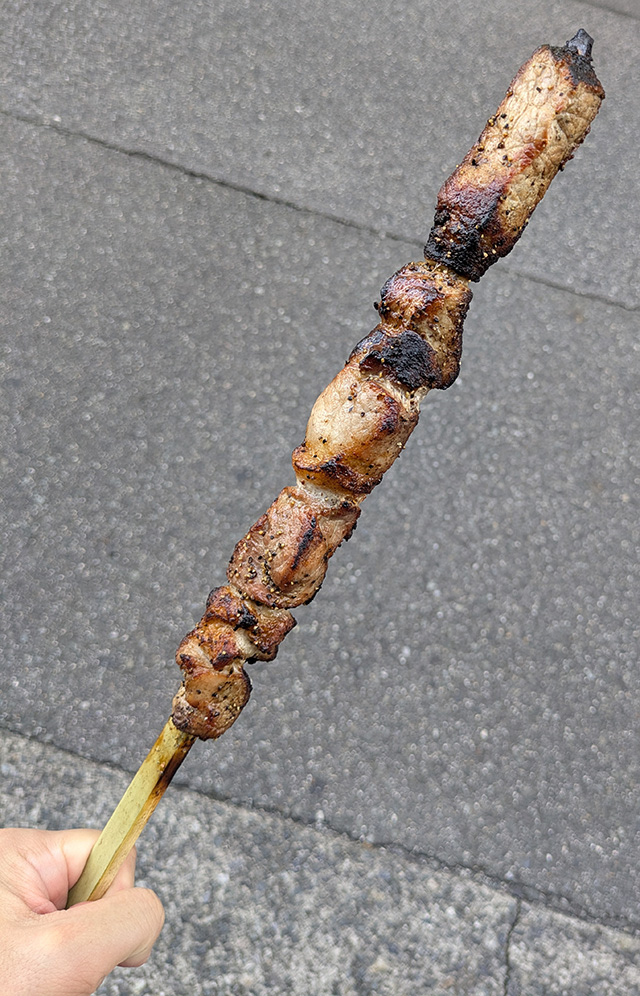 酒まつり 山田牧場 肉の串焼き