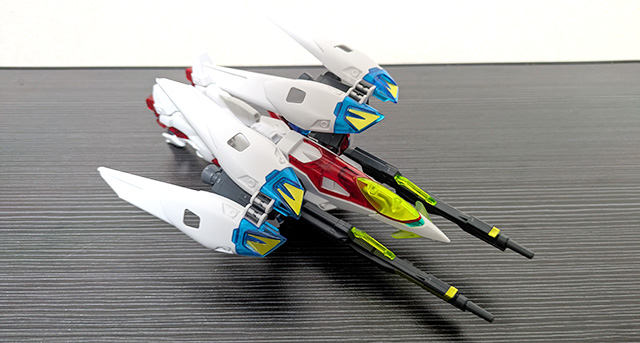 ガンプラ HGAC ウイングガンダムゼロ ソリッドクリア ネオバード形態 斜め前