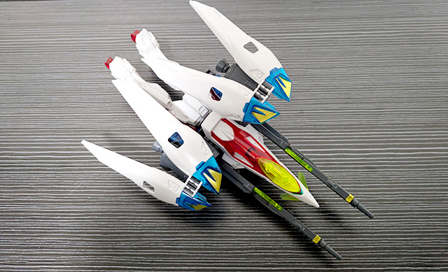 ガンプラ HGAC ウイングガンダムゼロ ソリッドクリア ネオバード形態 真上