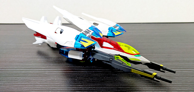 ガンプラ HGAC ウイングガンダムゼロ ソリッドクリア ネオバード形態 横