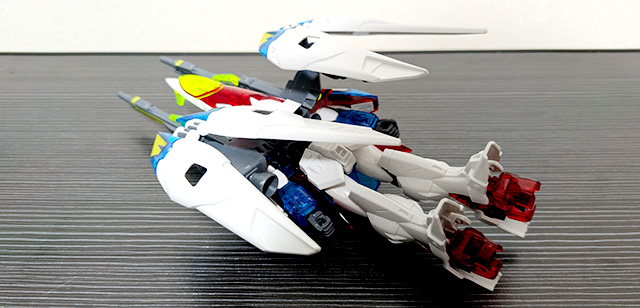 ガンプラ HGAC ウイングガンダムゼロ ソリッドクリア ネオバード形態 斜め後ろ