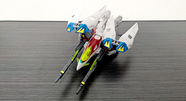 ガンプラ HGAC ウイングガンダムゼロ ソリッドクリア ネオバード形態 正面