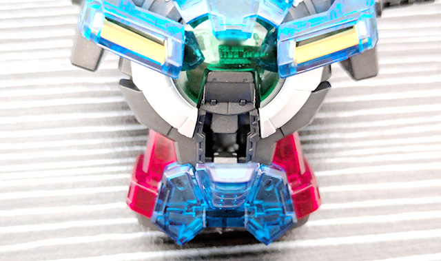 ガンプラ MG ガンダムエクシア ソリッドクリア 操縦席