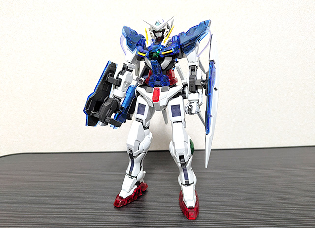 ガンプラ MG ガンダムエクシア ソリッドクリア 正面