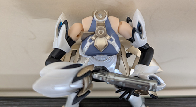 美プラ KOTOBUKIYA ゼノサーガⅢ KOS-MOS ver.4 破損